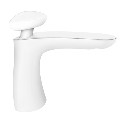 20.20 White Chalk + Glacier White Corian®